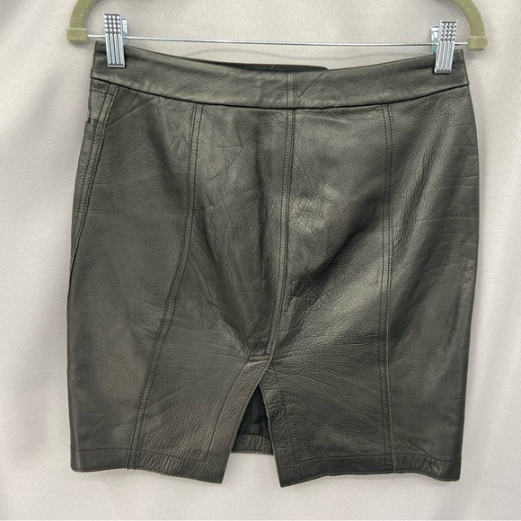 A.L.C. Black Calf Leather Skirt Moto Mini Skirt , Zip Pockets, Lined Size 4 - Picture 4 of 8